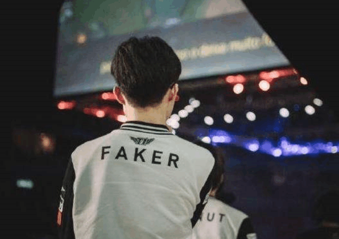 G2.BrokenBlade：值得我期待交手的上单唯有Zeus 我认为他很强