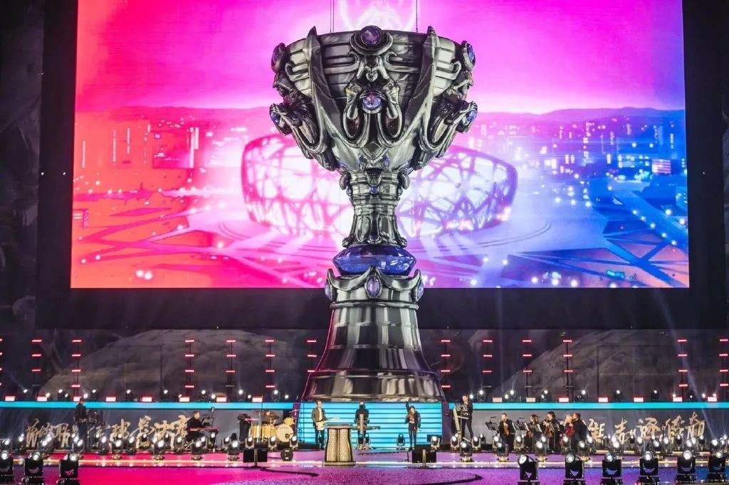 Navi将在IEM Katowice 2025的比赛中面对 Spirit ，以争夺季后赛名额